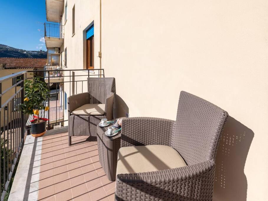 Sorrentovibes - Two Bedrooms New Family Home In Sorrento Center المظهر الخارجي الصورة