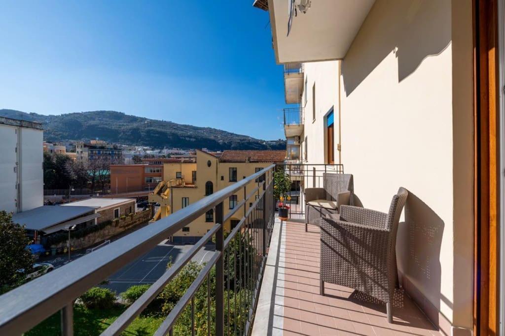 Sorrentovibes - Two Bedrooms New Family Home In Sorrento Center المظهر الخارجي الصورة